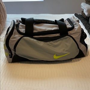 Nike gray duffel bag